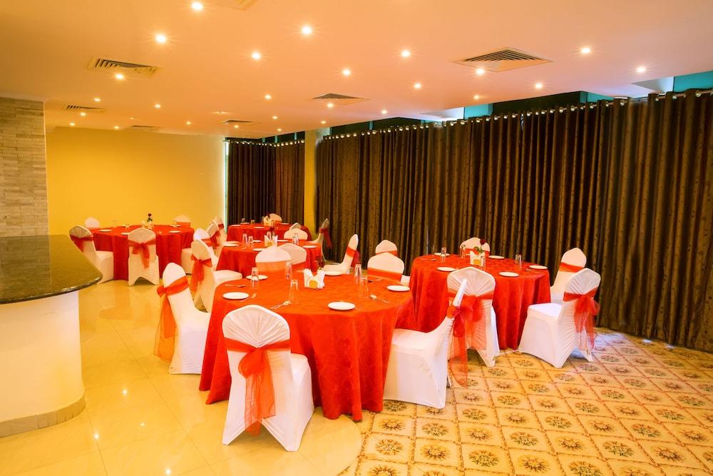 Seashells Millennium Hotel Dar es Salaam Eksteriør billede